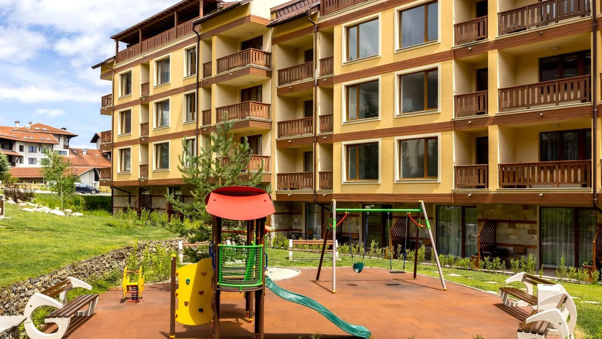 Pirin Sense Apartment Complex Bansko